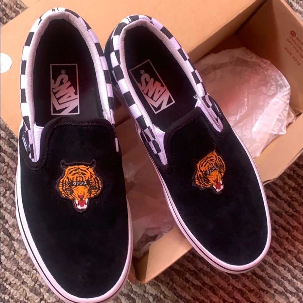 Vans size 5.5
